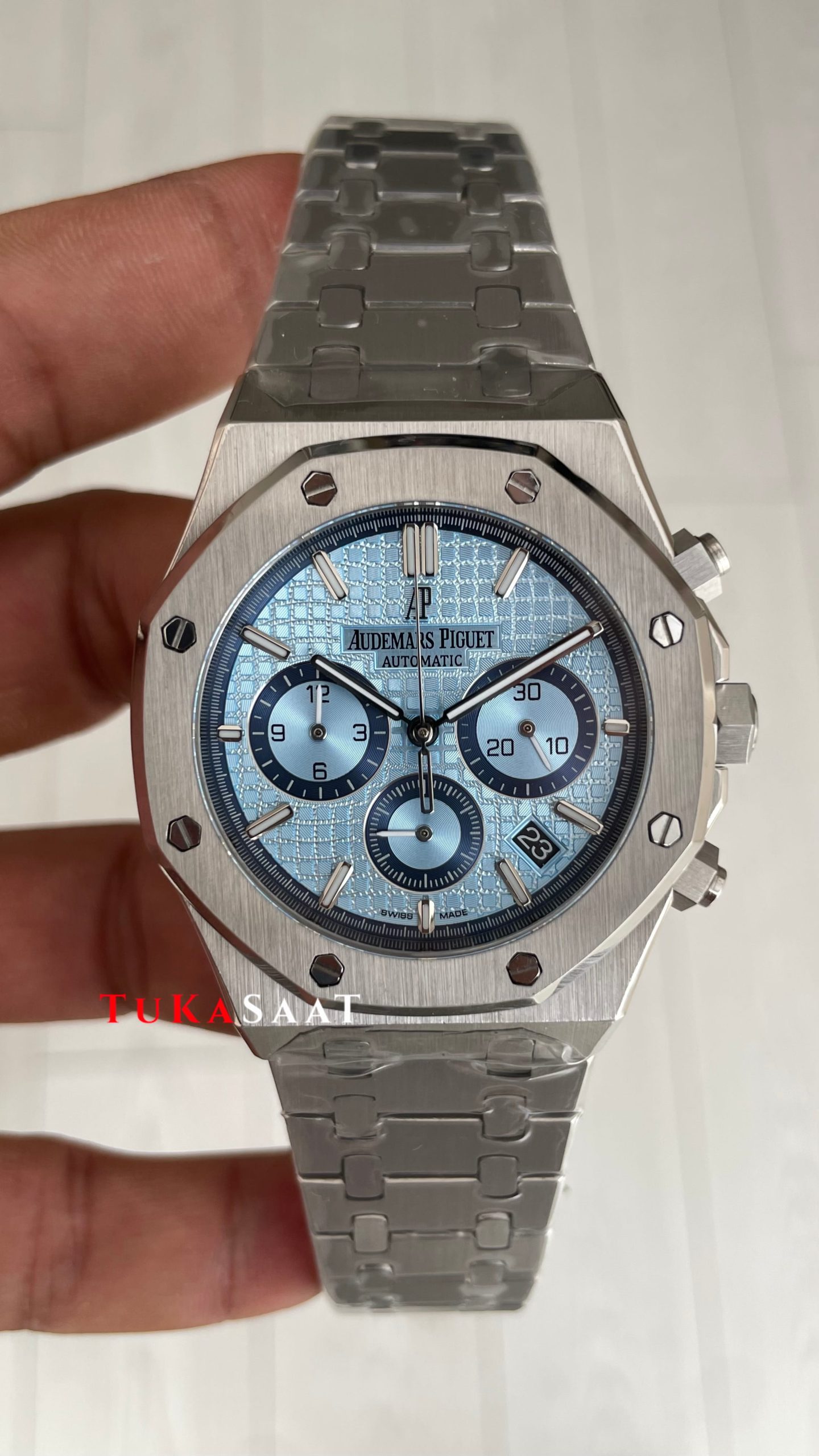 Audemars Piguet Royal Oak Chronograph Tifany 26331ST Ice Blue 41 mm Silver Replika Saat Audemars Piguet Royal Oak Chronograph Tifany 26331ST Ice Blue 41 mm Silver Replika Saat