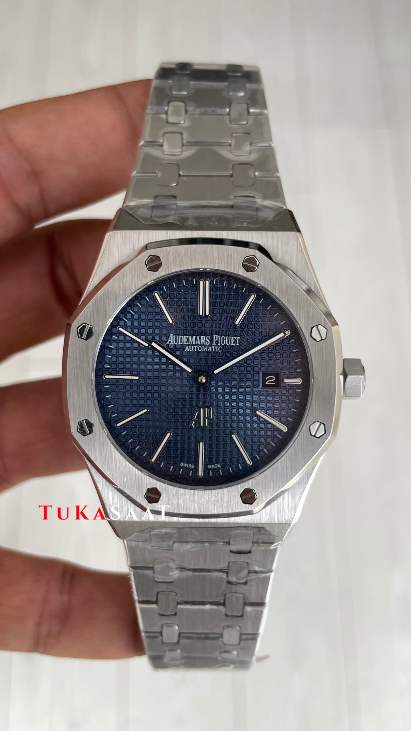 Audemars Piguet Royal Oak Jumbo Extra Thin Mavi Kadran 16202ST 50th Anniversary Replika Saat Audemars Piguet Royal Oak Jumbo Extra Thin Mavi Kadran 16202ST 50th Anniversary Replika Saat