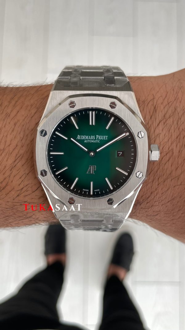 Audemars Piguet Royal Oak Jumbo Extra Thin Yeşil Kadran 16202PT 50th Anniversary Replika Saat Audemars Piguet Royal Oak Jumbo Extra Thin Yeşil Kadran 16202PT 50th Anniversary Replika Saat