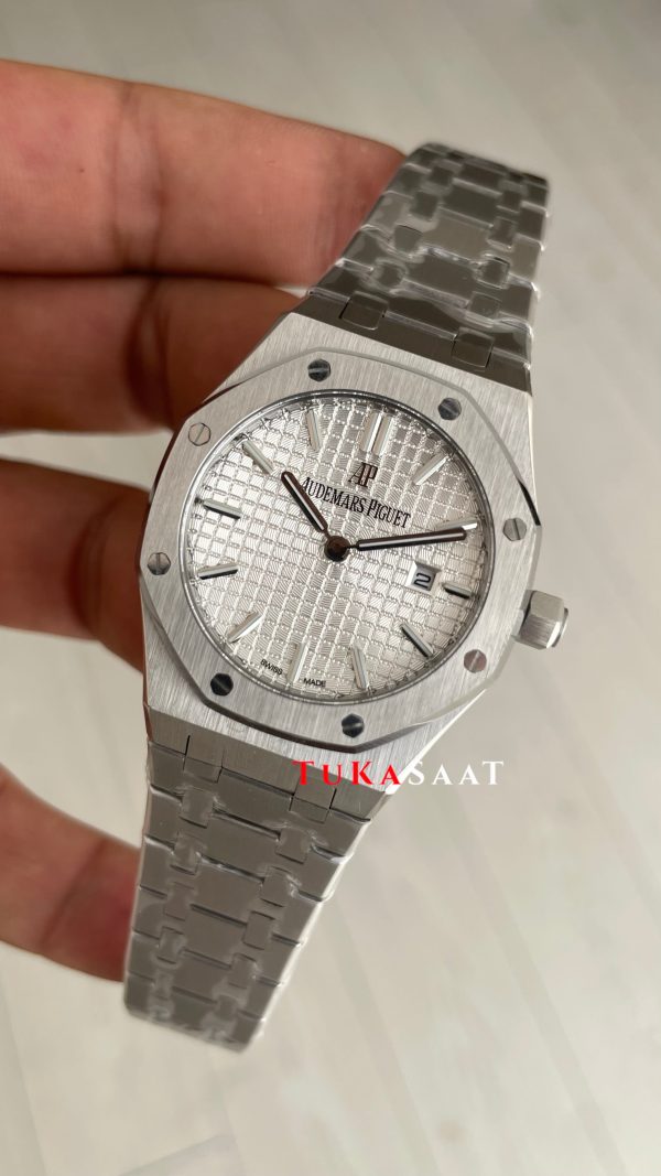 Audemars Piguet Royal Oak Lady Beyaz Kadran 67650ST Silver 33mm Kadın Replika Saat Audemars Piguet Royal Oak Lady Beyaz Kadran 67650ST Silver 33mm Kadın Replika Saat