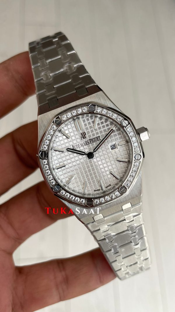 Audemars Piguet Royal Oak Lady Diamond Beyaz Kadran 67651ST Silver 33mm Kadın Replika Saat Audemars Piguet Royal Oak Lady Diamond Beyaz Kadran 67651ST Silver 33mm Kadın Replika Saat
