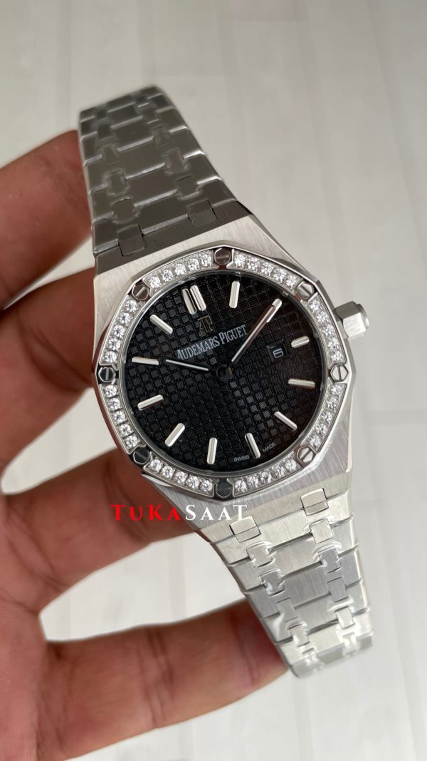 Audemars Piguet Royal Oak Lady Diamond Siyah Kadran 67651ST Silver 33mm Kadın Replika Saat Audemars Piguet Royal Oak Lady Diamond Siyah Kadran 67651ST Silver 33mm Kadın Replika Saat