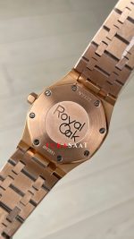Audemars Piguet Royal Oak Lady Siyah Kadran 67650OR Rose 33mm Kadın Replika Saat