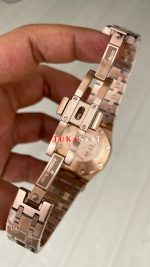 Audemars Piguet Royal Oak Lady Siyah Kadran 67650OR Rose 33mm Kadın Replika Saat
