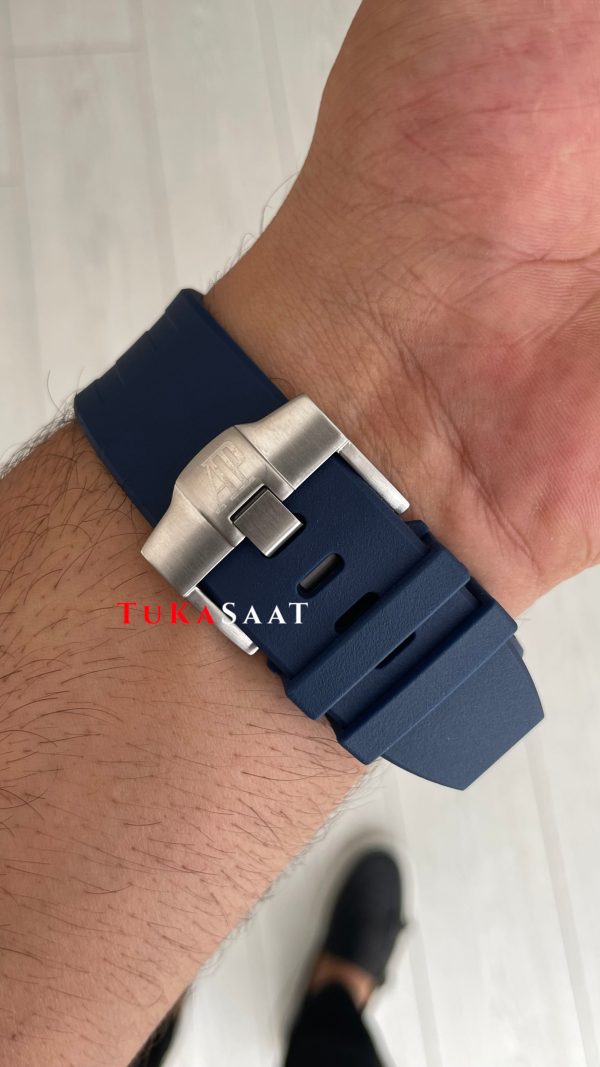 Audemars Piguet Royal Oak Offshore Chronograph Mavi Kadran 26420TI Rubber Blue Dial 43mm Replika Saat Audemars Piguet Royal Oak Offshore Chronograph Mavi Kadran 26420TI Rubber Blue Dial 43mm Replika Saat