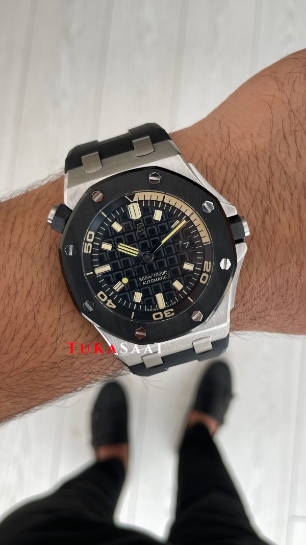 Audemars Piguet Royal Oak Offshore Diver 15720CN Siyah Kadran 42 mm Replika Saat Audemars Piguet Royal Oak Offshore Diver 15720CN Siyah Kadran 42 mm Replika Saat