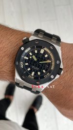Audemars Piguet Royal Oak Offshore Diver 15720CN Siyah Kadran 42 mm Replika Saat
