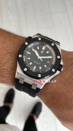 Audemars Piguet Royal Oak Offshore Diver 15720CN Siyah Kadran 42 mm Replika Saat