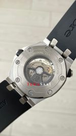 Audemars Piguet Royal Oak Offshore Diver 15720CN Siyah Kadran 42 mm Replika Saat