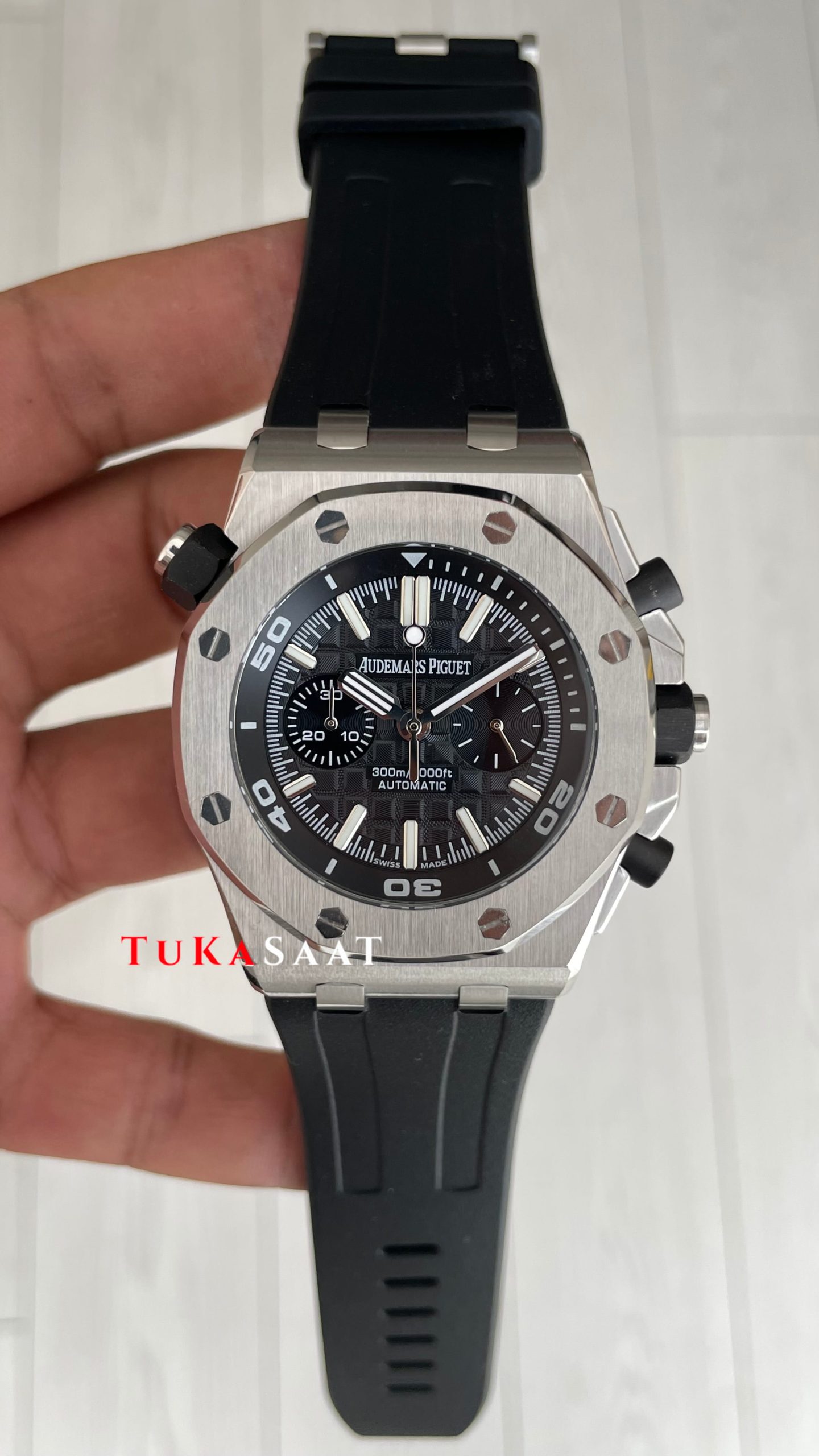 Audemars Piguet Royal Oak Offshore Diver Chronograph Siyah Kadran 26703ST Silver 42 mm Replika Saat Audemars Piguet Royal Oak Offshore Diver Chronograph Siyah Kadran 26703ST Silver 42 mm Replika Saat