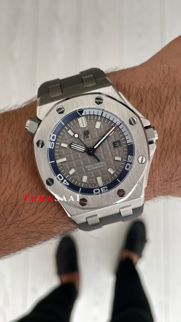 Audemars Piguet Royal Oak Offshore Diver Gri Kadran 15720ST Silver 42mm Replika Saat Audemars Piguet Royal Oak Offshore Diver Gri Kadran 15720ST Silver 42mm Replika Saat