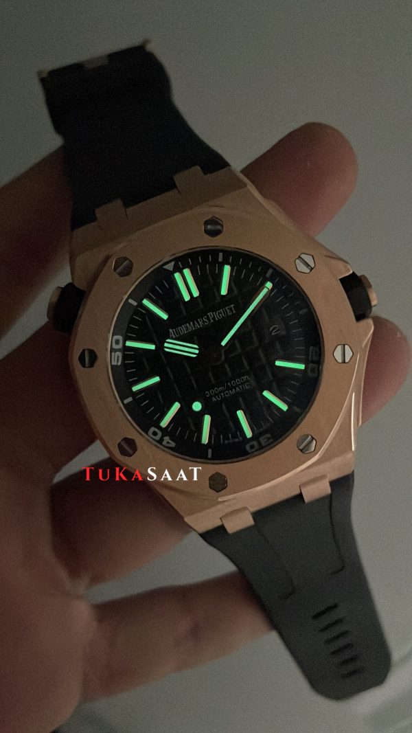 Audemars Piguet Royal Oak Offshore Diver Siyah Kadran 15340OR Rosegold 42mm Replika Saat Audemars Piguet Royal Oak Offshore Diver Siyah Kadran 15340OR Rosegold 42mm Replika Saat
