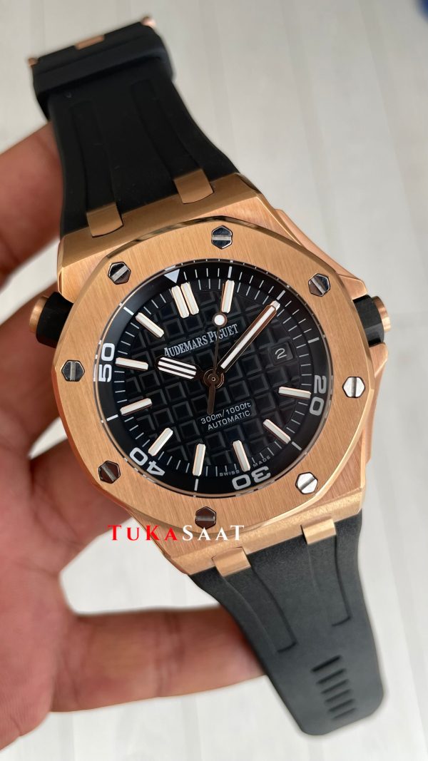 Audemars Piguet Royal Oak Offshore Diver Siyah Kadran 15340OR Rosegold 42mm Replika Saat Audemars Piguet Royal Oak Offshore Diver Siyah Kadran 15340OR Rosegold 42mm Replika Saat