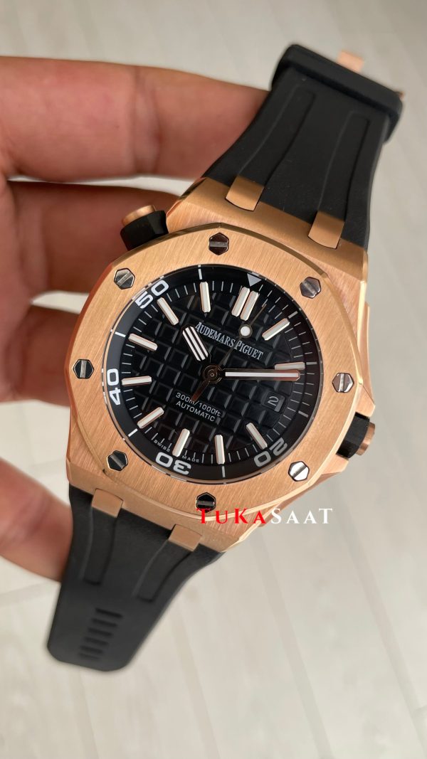 Audemars Piguet Royal Oak Offshore Diver Siyah Kadran 15340OR Rosegold 42mm Replika Saat Audemars Piguet Royal Oak Offshore Diver Siyah Kadran 15340OR Rosegold 42mm Replika Saat