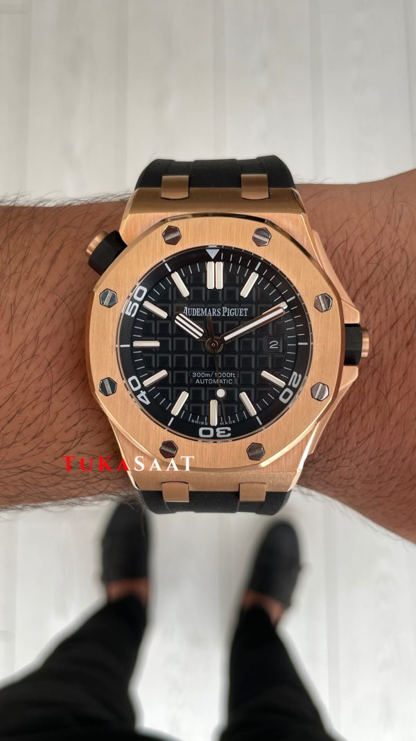 Audemars Piguet Royal Oak Offshore Diver Siyah Kadran 15340OR Rosegold 42mm Replika Saat Audemars Piguet Royal Oak Offshore Diver Siyah Kadran 15340OR Rosegold 42mm Replika Saat