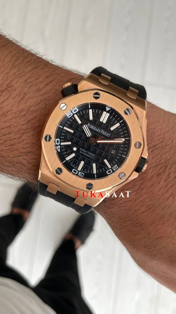 Audemars Piguet Royal Oak Offshore Diver Siyah Kadran 15340OR Rosegold 42mm Replika Saat Audemars Piguet Royal Oak Offshore Diver Siyah Kadran 15340OR Rosegold 42mm Replika Saat