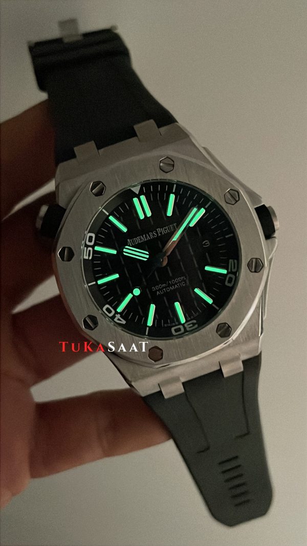 Audemars Piguet Royal Oak Offshore Diver Siyah Kadran 15710ST Silver 42 mm Replika Saat Audemars Piguet Royal Oak Offshore Diver Siyah Kadran 15710ST Silver 42 mm Replika Saat