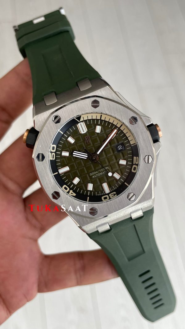 Audemars Piguet Royal Oak Offshore Diver Yeşil Kadran 15720ST Khaki Green Silver 42mm Replika Saat Audemars Piguet Royal Oak Offshore Diver Yeşil Kadran 15720ST Khaki Green Silver 42mm Replika Saat
