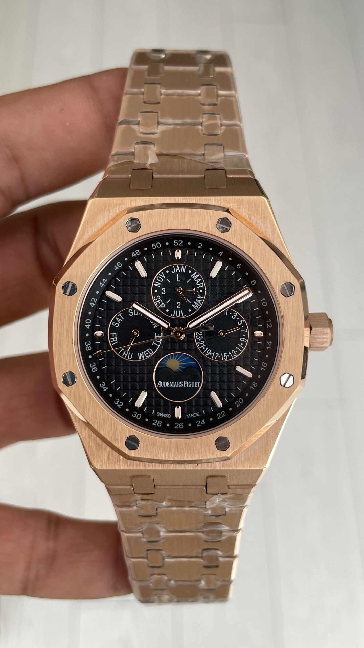 Audemars Piguet Royal Oak Perpetual Calendar 26574OR Siyah 41 mm Rose Replika Saat Audemars Piguet Royal Oak Perpetual Calendar 26574OR Siyah 41 mm Rose Replika Saat