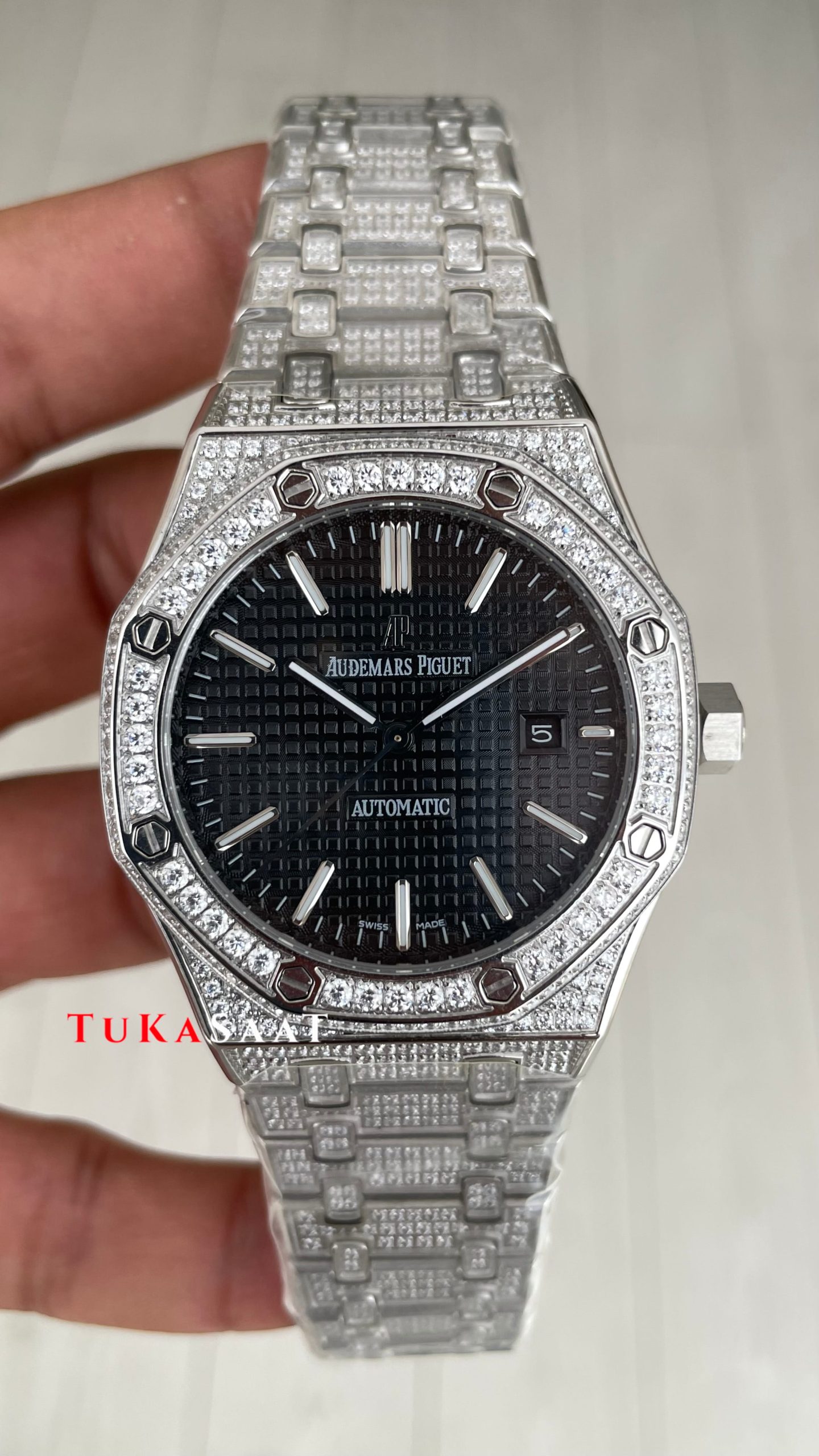 Audemars Piguet Royal Oak Siyah Kadran 15400ST Diamond Silver Replika Saat Audemars Piguet Royal Oak Siyah Kadran 15400ST Diamond Silver Replika Saat