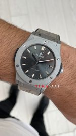 Hublot Classic Fusion Grey 42mm Replika Saat