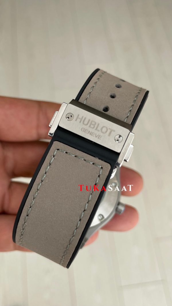 Hublot Classic Fusion Grey 42mm Replika Saat Hublot Classic Fusion Grey 42mm Replika Saat
