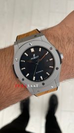 Hublot Classic Fusion Siyah Kadran 42 mm Kahverengi Replika Saat