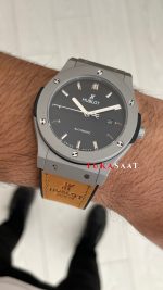 Hublot Classic Fusion Siyah Kadran 42 mm Kahverengi Replika Saat