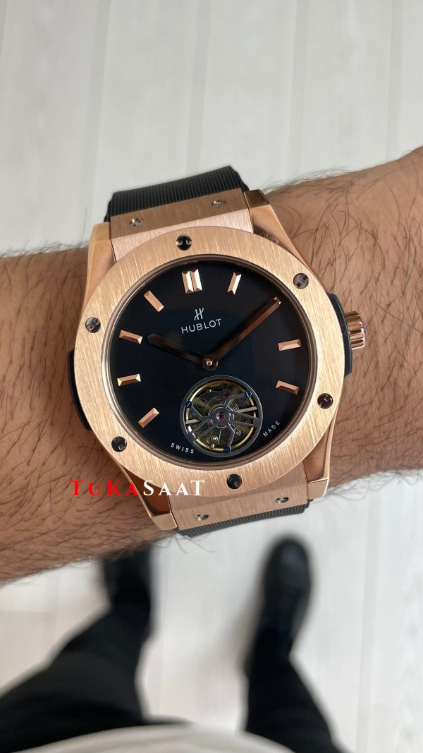 Hublot Classic Fusion Tourbillon Siyah Kadran 42mm Rose Replika Saat Hublot Classic Fusion Tourbillon Siyah Kadran 42mm Rose Replika Saat