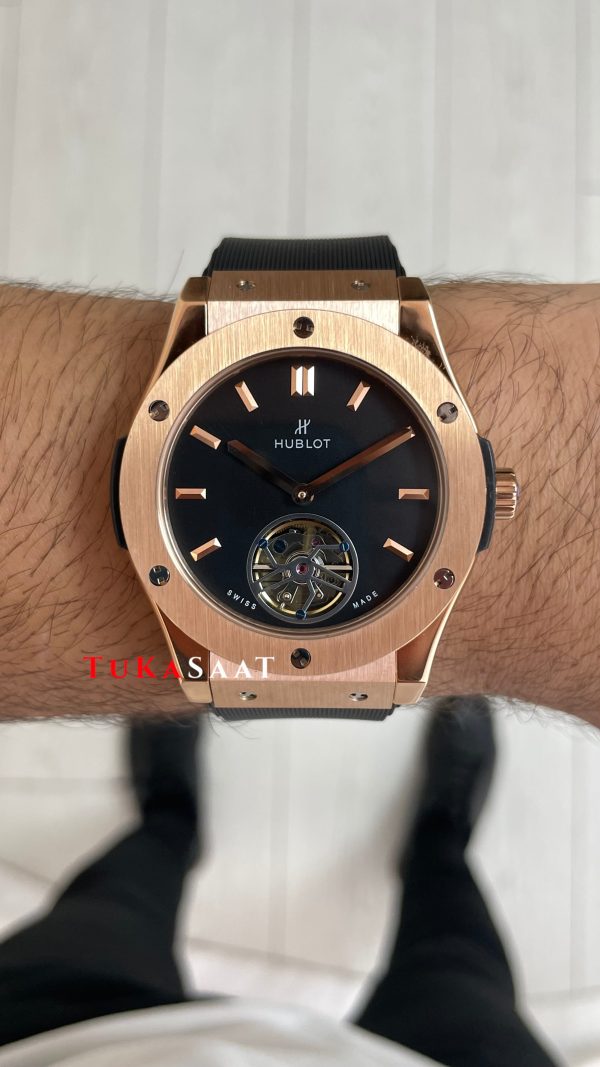 Hublot Classic Fusion Tourbillon Siyah Kadran 42mm Rose Replika Saat Hublot Classic Fusion Tourbillon Siyah Kadran 42mm Rose Replika Saat