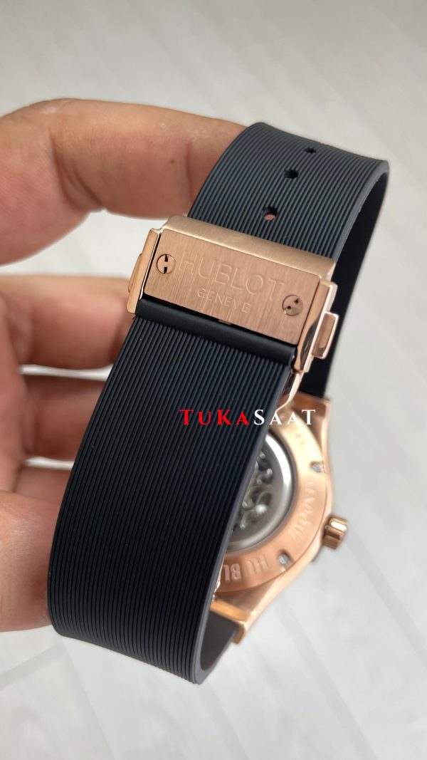 Hublot Classic Fusion Tourbillon Siyah Kadran 42mm Rose Replika Saat Hublot Classic Fusion Tourbillon Siyah Kadran 42mm Rose Replika Saat