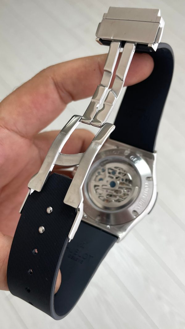 Hublot Classic Fusion Tourbillon Siyah Kadran 42mm Silver Replika Saat Hublot Classic Fusion Tourbillon Siyah Kadran 42mm Silver Replika Saat