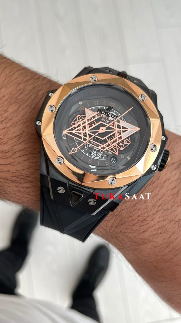 Hublot Sang Bleu II Black Magic 45mm Rose Black Replika Saat Hublot Sang Bleu II Black Magic 45mm Rose Black Replika Saat