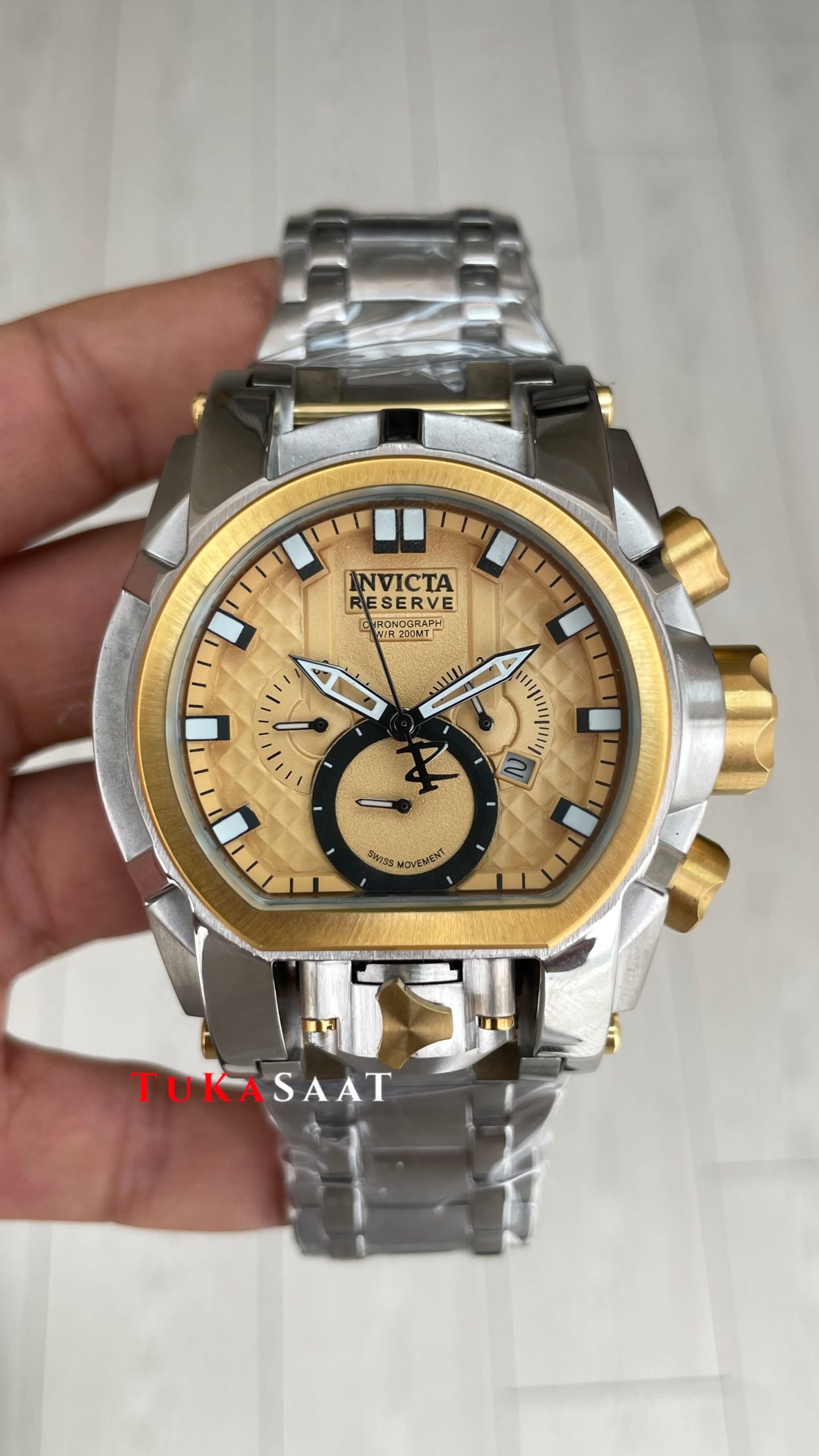 Invicta Magnum Zeus Bolt Reserve Sarı Kadran 52mm Two Tone Gold Replika Saat Invicta Magnum Zeus Bolt Reserve Sarı Kadran 52mm Two Tone Gold Replika Saat