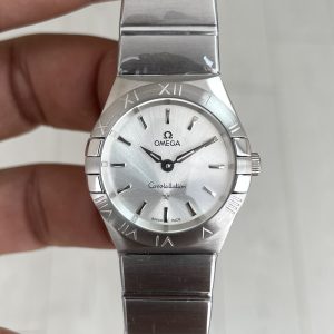 Omega Constellation Beyaz 28mm Kadın Saati