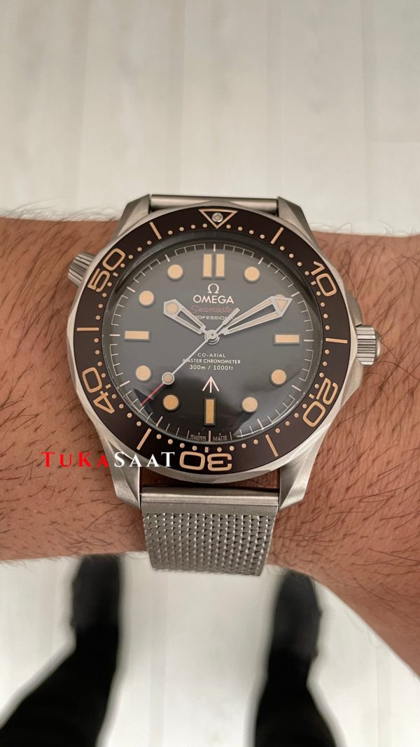 Omega Seamaster Diver 300M James Bond 007 No Time To Die Titanium 42mm Brown Dial Super Clone Swiss ETA Saat VS Factory