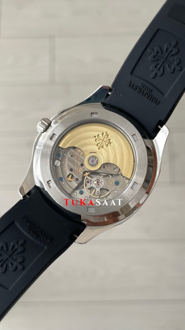 Patek Philippe Aquanaut Siyah Kadran 5167 Silver 40 mm Replika Saat