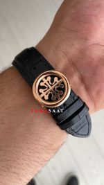 Patek Philippe Geneve Tourbillon İskelet Siyah Kadran 42mm Rose Skeleton Replika Saat