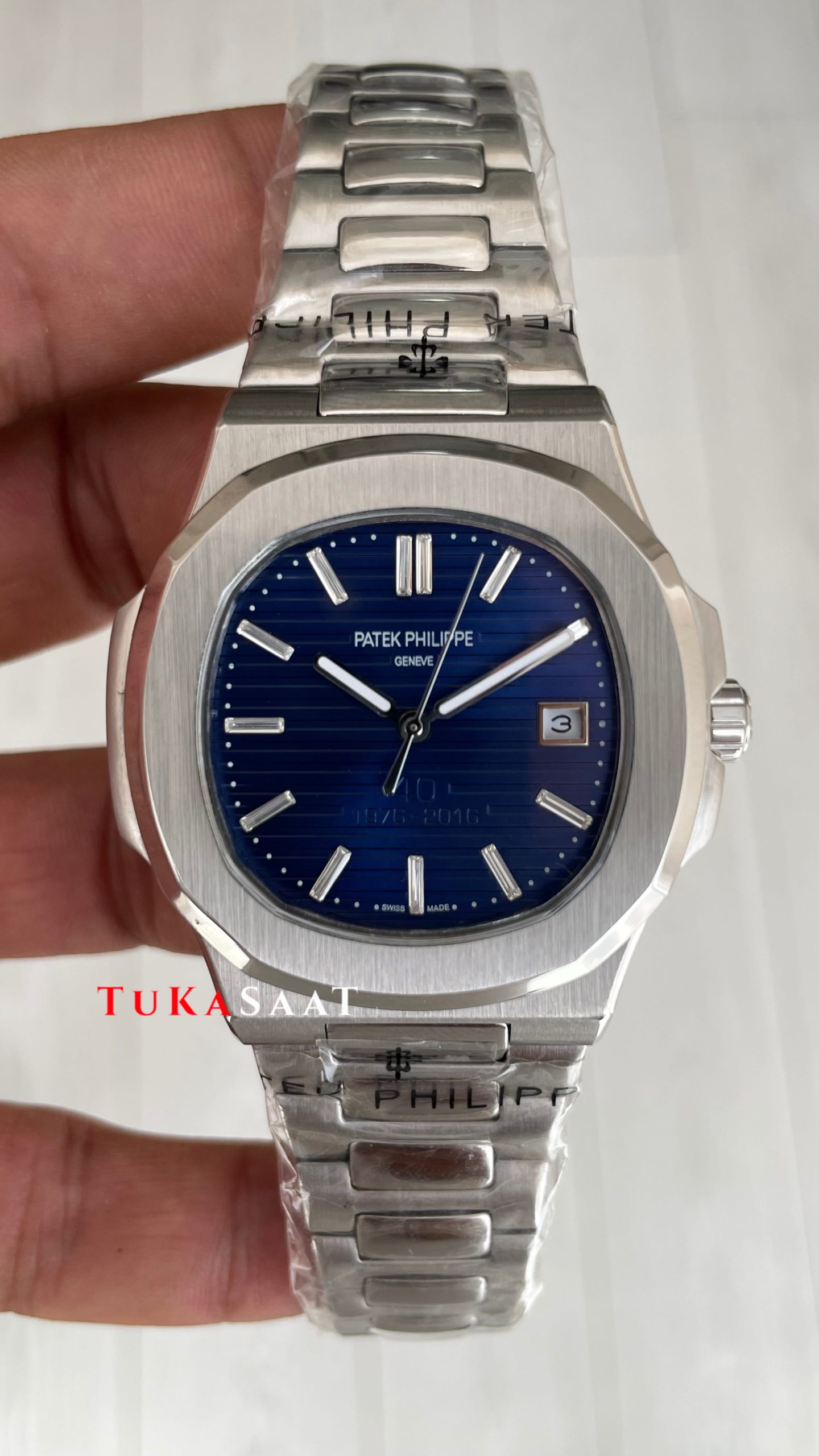 Patek Philippe Nautilus 40th Year Anniversary Platinum Blue 40 mm 5711 Silver 40. Yıla Özel Mavi Kadran Replika Saat Patek Philippe Nautilus 40th Year Anniversary Platinum Blue 40 mm 5711 Silver 40. Yıla Özel Mavi Kadran Replika Saat