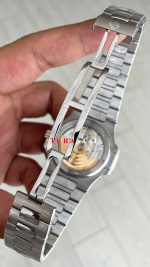 Patek Philippe Nautilus 5711 Beyaz Kadran 40mm Swiss ETA Saat
