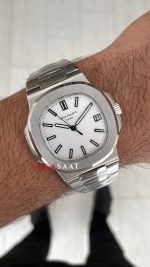 Patek Philippe Nautilus 5711 Beyaz Kadran 40mm Swiss ETA Saat
