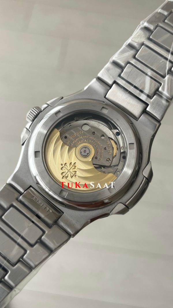 Patek Philippe Nautilus 5711 Gri Kadran 40 mm Replika Saat