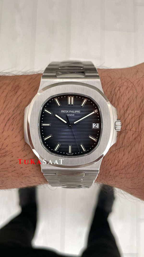 Patek Philippe Nautilus 5711 Mavi Kadran 40mm Super Clone Swiss ETA Saat PP Factory Patek Philippe Nautilus 5711 Mavi Kadran 40mm Super Clone Swiss ETA Saat PP Factory