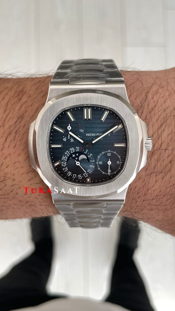 Patek Philippe Nautilus 5712 Moonphase Power Reserve Mavi Kadran 40mm Super Clone Swiss ETA Saat PP Factory