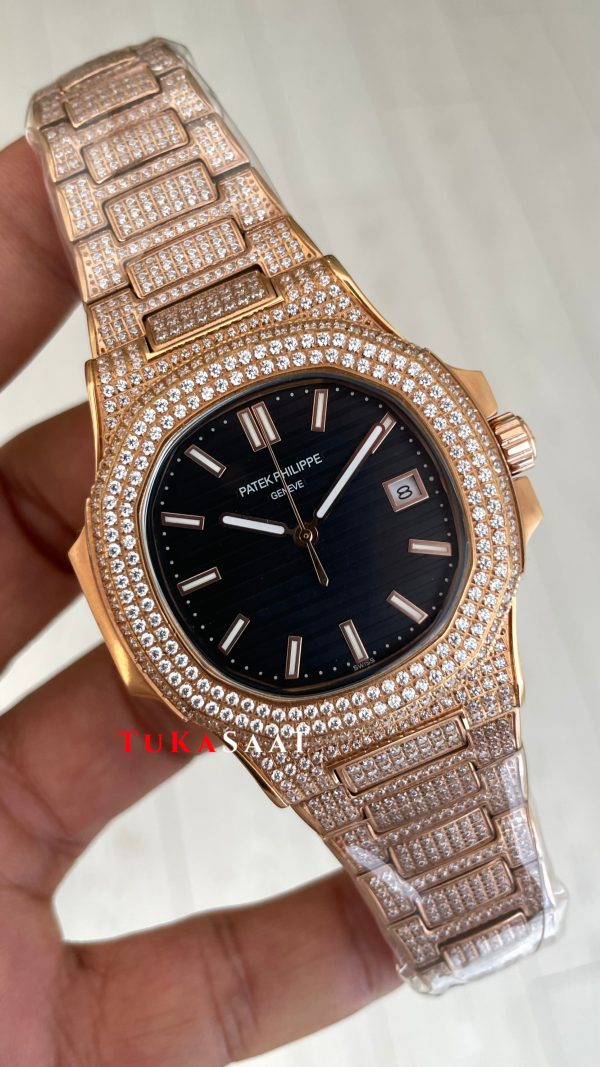 Patek Philippe Nautilus Diamond 5711 Siyah Kadran 40 mm 5711 Rose Replika Saat Patek Philippe Nautilus Diamond 5711 Siyah Kadran 40 mm 5711 Rose Replika Saat