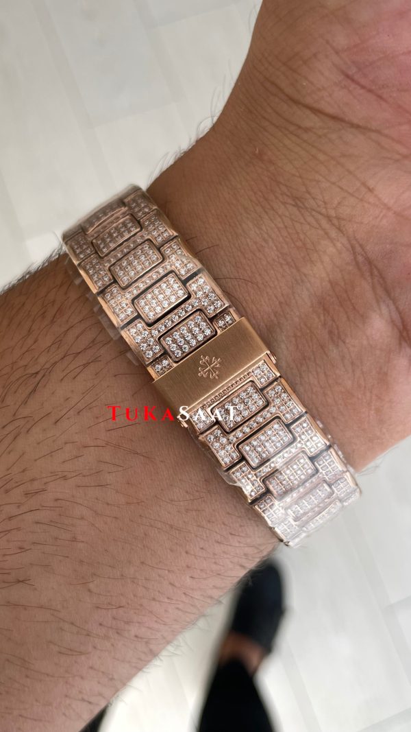 Patek Philippe Nautilus Diamond 5711 Taşlı Rose 40 mm Replika Saat