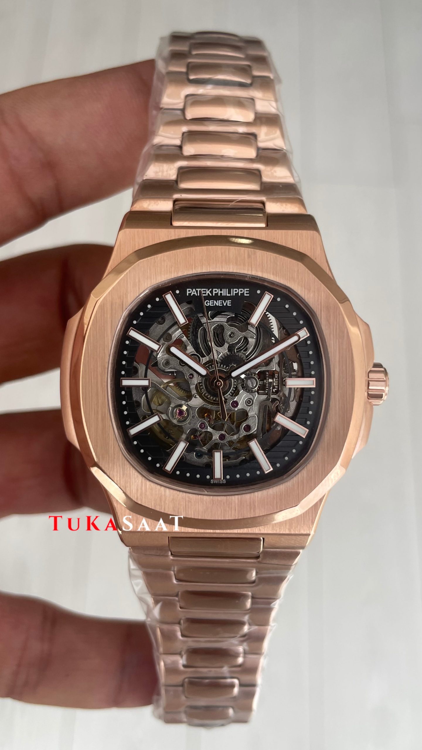 Patek Philippe Nautilus İskelet 5711 Rose 40 mm Skeleton Replika Saat Patek Philippe Nautilus İskelet 5711 Rose 40 mm Skeleton Replika Saat