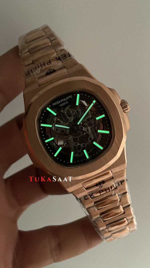 Patek Philippe Nautilus İskelet 5711 Rose 40 mm Skeleton Replika Saat Patek Philippe Nautilus İskelet 5711 Rose 40 mm Skeleton Replika Saat