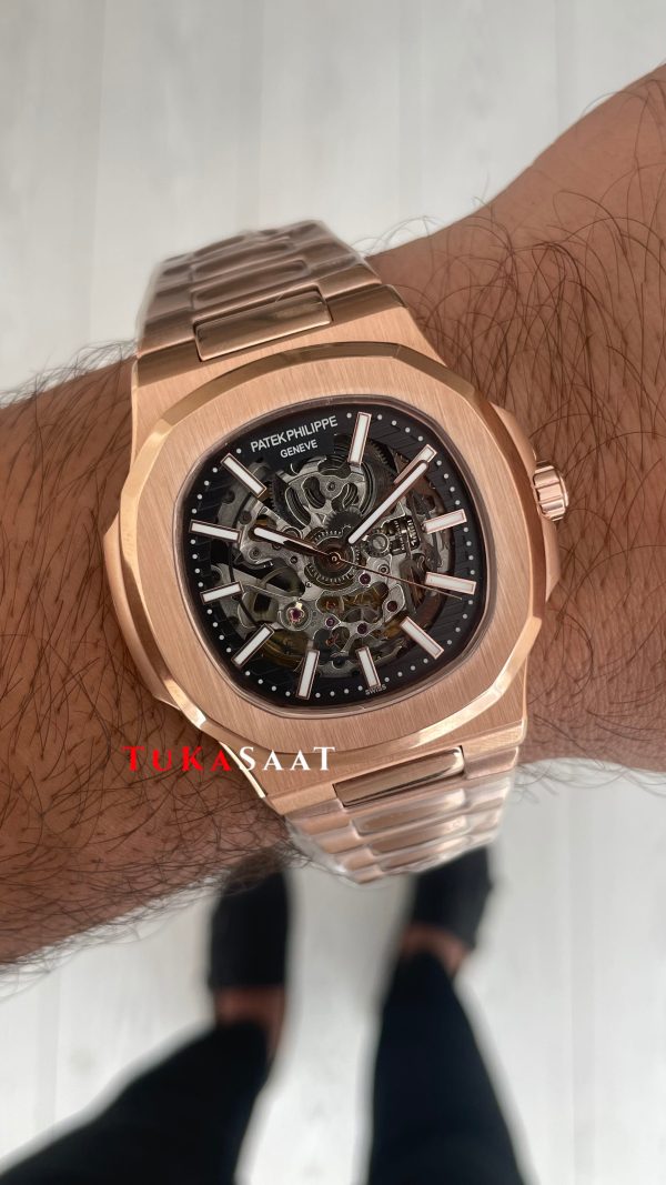 Patek Philippe Nautilus İskelet 5711 Rose 40 mm Skeleton Replika Saat Patek Philippe Nautilus İskelet 5711 Rose 40 mm Skeleton Replika Saat