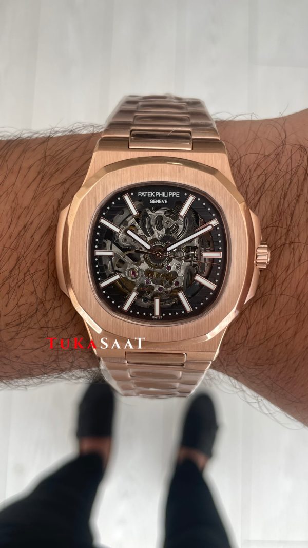 Patek Philippe Nautilus İskelet 5711 Rose 40 mm Skeleton Replika Saat Patek Philippe Nautilus İskelet 5711 Rose 40 mm Skeleton Replika Saat